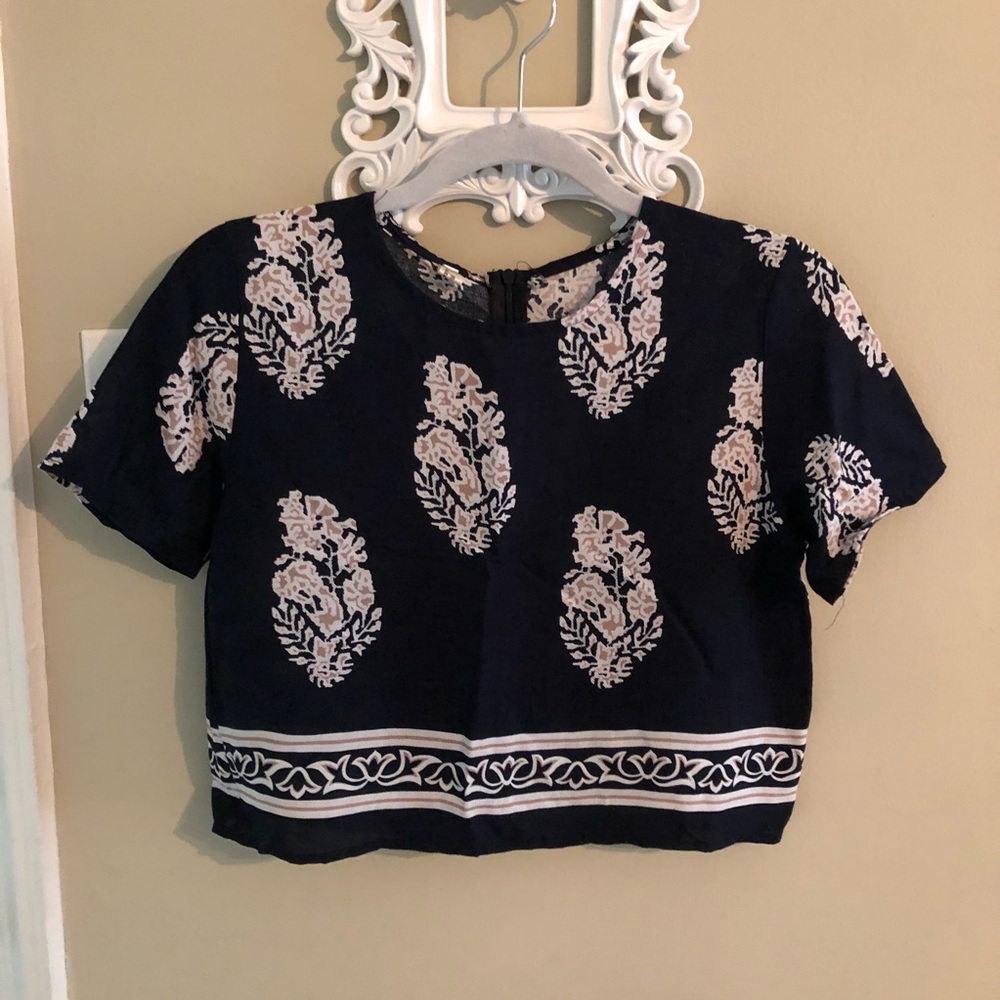 Short Sleeve Crop Top